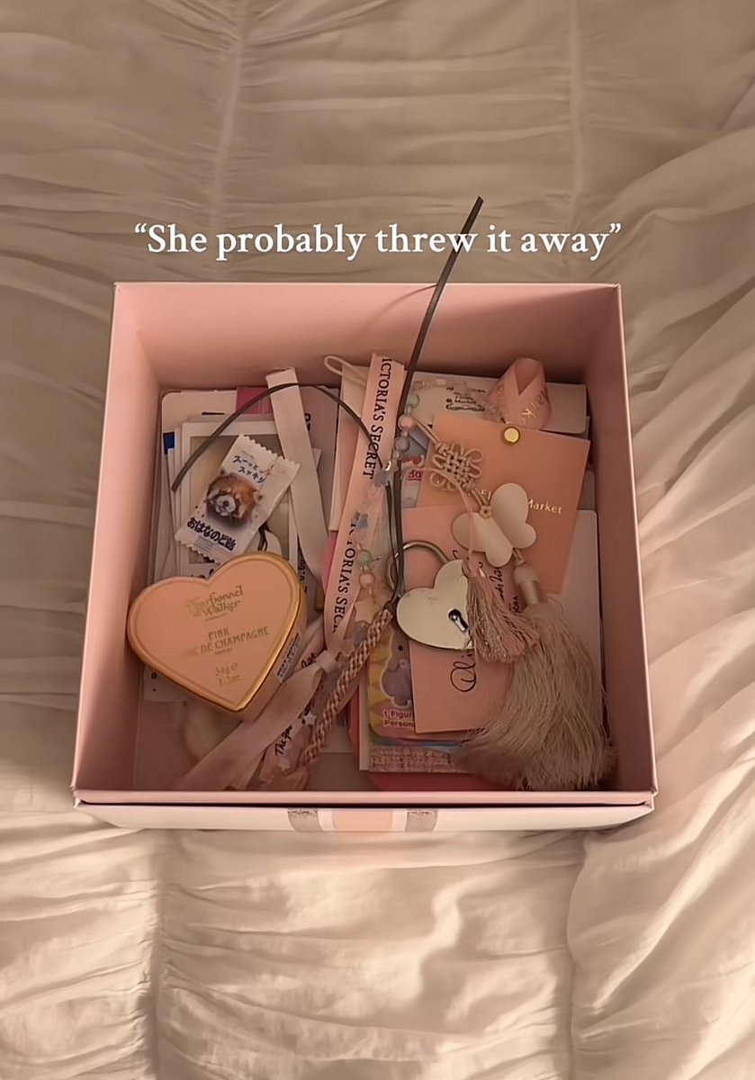 maybeeevirgo's tweet image. wrong girl