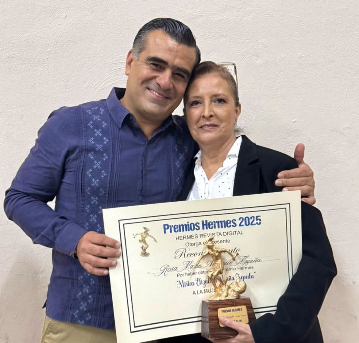 Envío una felicitación y mi profundo reconocimiento a las y los ganadores de los Premios Hermes 2025, una distinción que honra a quienes, día a día, construyen una mejor sociedad a través de un periodismo comprometido con la verdad.

¡Muchas felicidades!

#OtroColimaPorTi