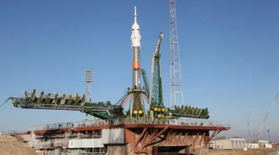 Anti-fake: Crazy headlines are now spreading that the Russian cosmonaut launch industry on the ISS has died. What really happened: after the recent regular launch of the Soyuz MS-28 spacecraft, during a routine inspection after the launch of the manned spacecraft,
🧵