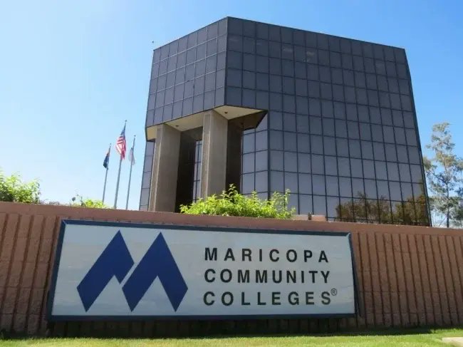 SemiAnalysis_'s tweet photo. Arizona has a fantastic model: fab tech bootcamp at a local community college for 10 days and $290 tuition, refunded upon passing the final. (3/6) https://t.co/N8mQbcAzjm