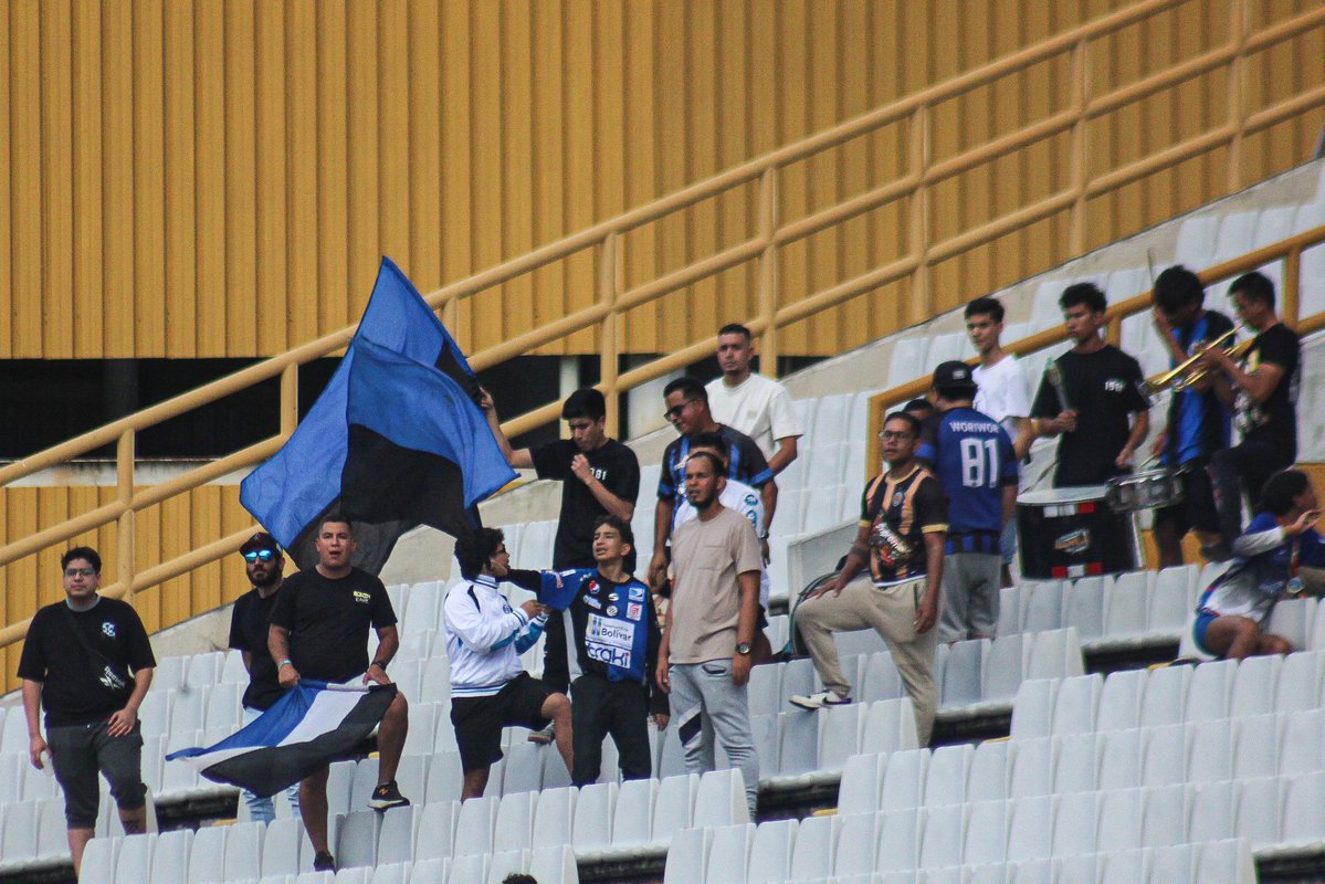 CanteraMineros's tweet image. ¡Imágenes de la primera mitad! 🏟️😡⚔️

#Mineros 0-1  @JuvenilesCFC

#ElFuturodelFutve
#VamosMineros ⚫🔵
