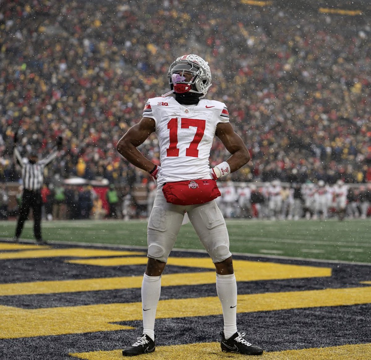 Mikey V. tweet media