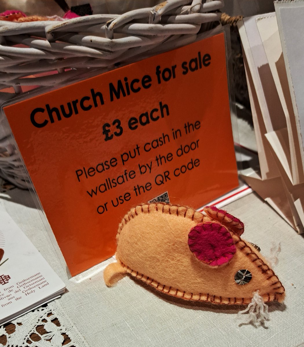A healthier alternative to a sugar mouse in the Christmas stocking! (Other colours are available). #Dorset #Churchmouse