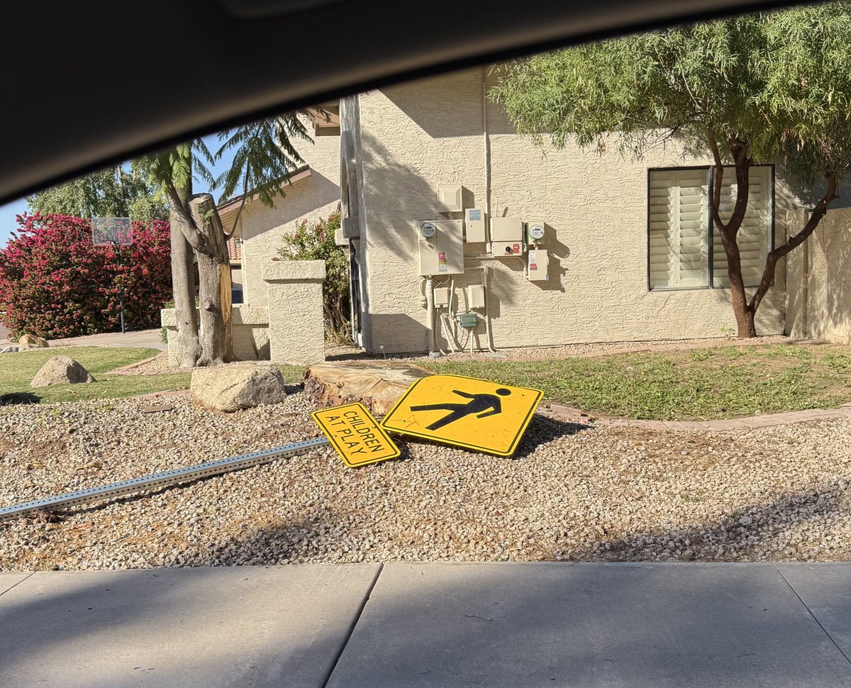 course8cheduler's tweet image. #NoSignsOnSaturday