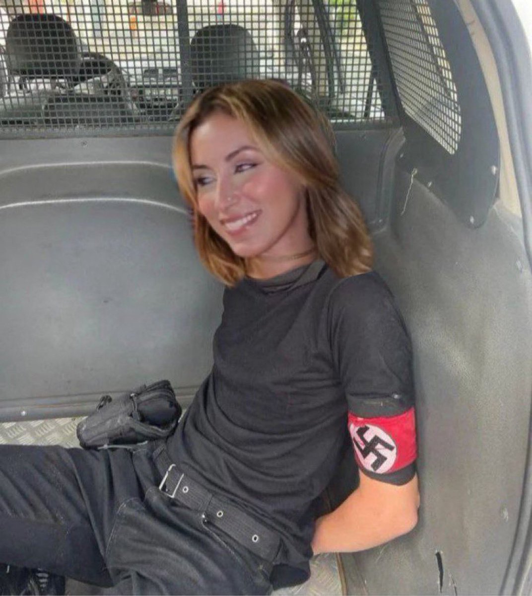 Resenha_Light's tweet image. “Seu juiz, era ironia… meus áudios tinham contexto”