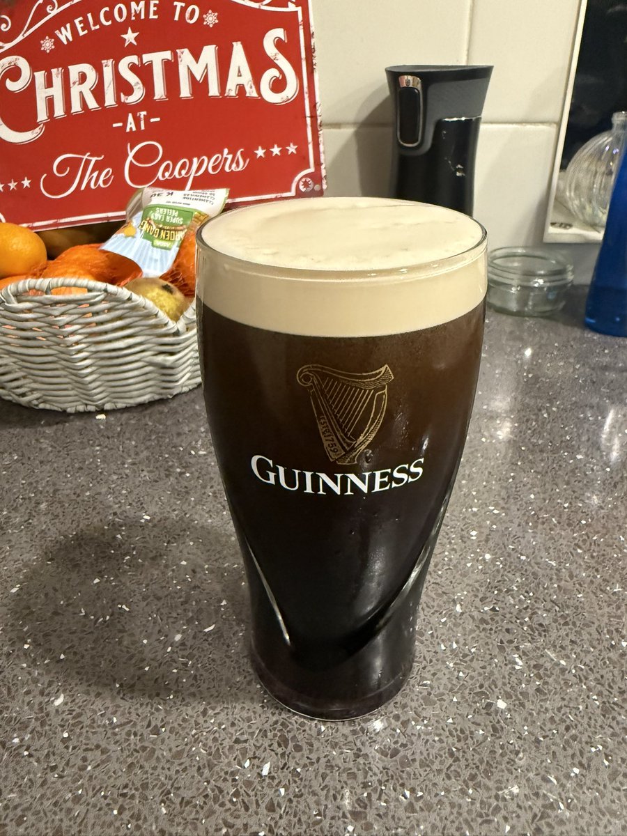 Lee Cooper tweet media