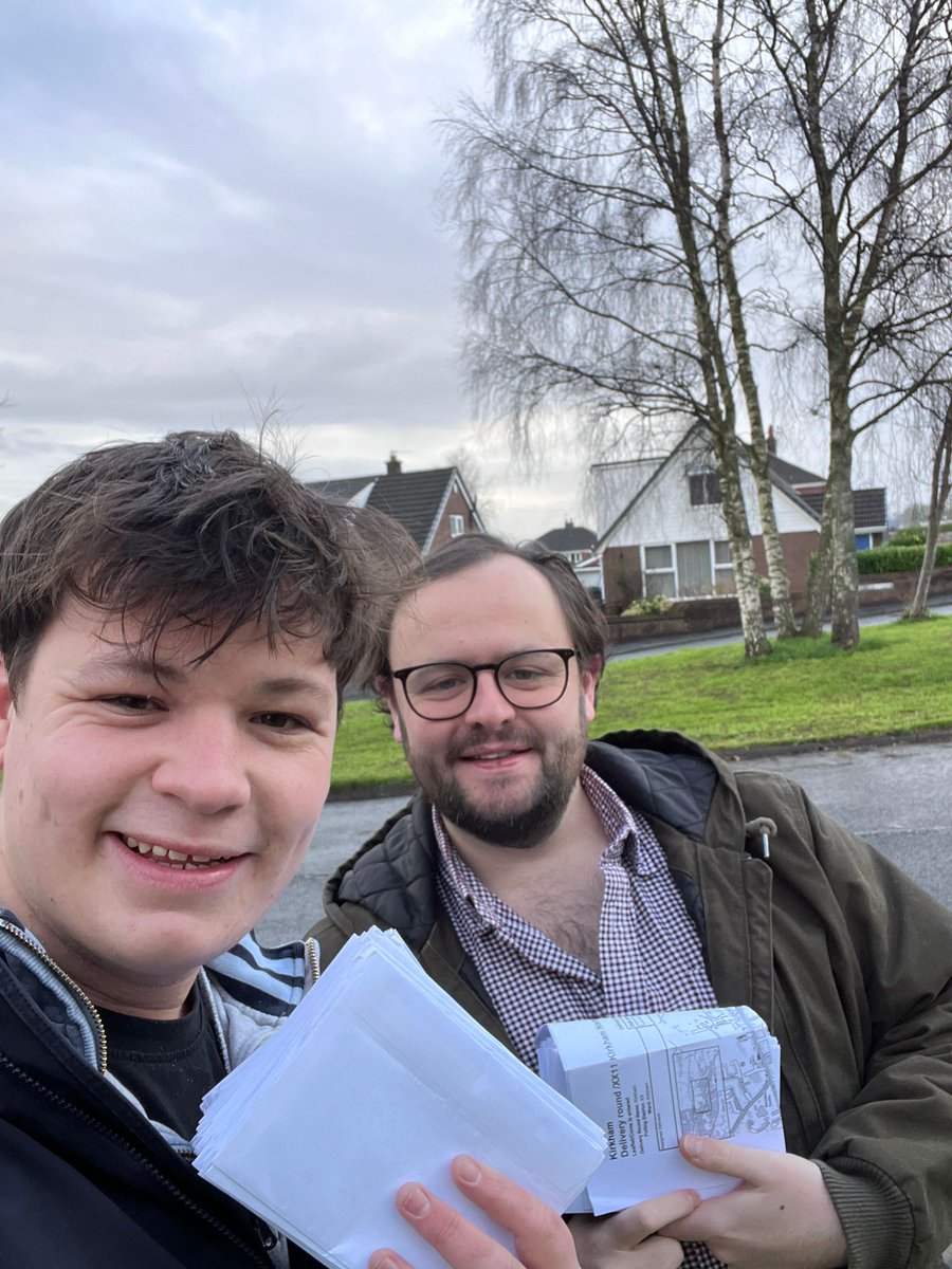 SharoeGreenWard's tweet image. Trip to Kirkham to help #delivery before the Thursday by-election.
Back home I&apos;m sorting #tree issues including ones cut down for no reason, dangerous and anti-social parking issues, and faded and near non-existent road markings.
#politics #church #roadtrip #road