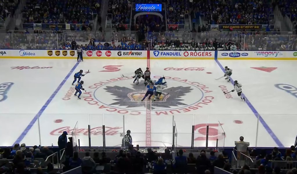 MMyrick29's tweet image. From @CocaColaClsm in Toronto home of @MapleLeafs&apos;s @TheAHL affiliate team the @TorontoMarlies, Follow @dponticelliTV, @BeckyKellar + @signabutler in progress where  @PWHL_Toronto has a 1-0 jailbreak vs. @PWHL_Boston. Tune in to @NESN &amp;amp; @CBCsports now. @thepwhlofficial