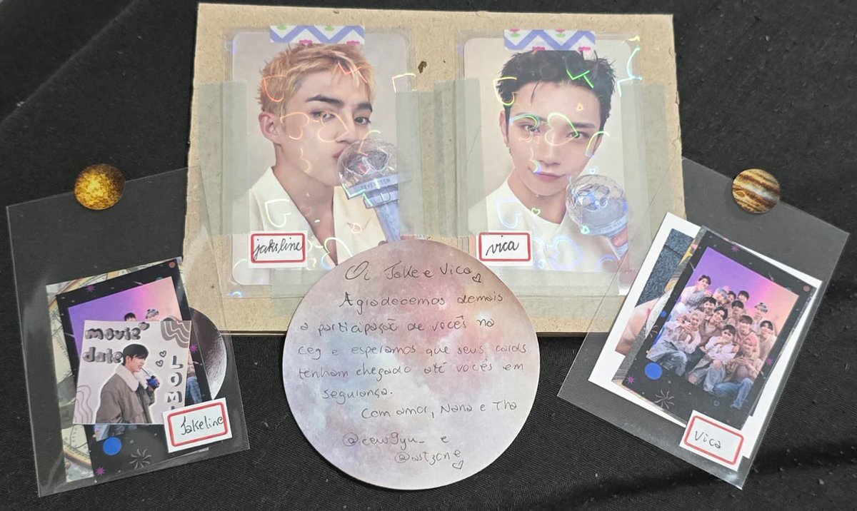 📂feedback mega positivo para <a href="/cew9yu_/">nana 🎨</a> e para <a href="/astzone/">Tha ☀️</a> que fizeram ceg do caratzone e enviaram o meu e o da <a href="/jakpink/">Jake</a> , chegou rapido direitinho e bem embalado, obrigada pelo cuidado meninas! 💗🌟