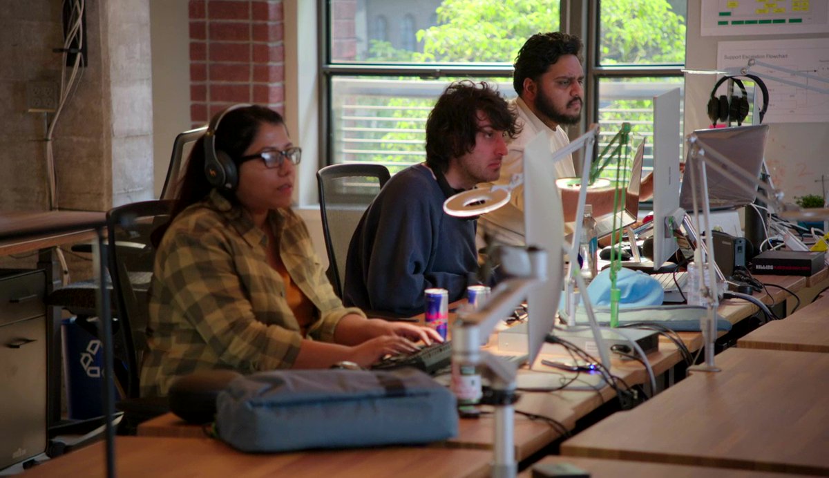 SiliconVallism's tweet image. Dinesh: There they are. Stallions. 
Gilfoyle: Each one more magnificent than the last. 
Dinesh: Perfect. #SiliconValley S05E01 - Grow Fast or Die Slow
 siliconvalleyism.com/Silicon-Valley…