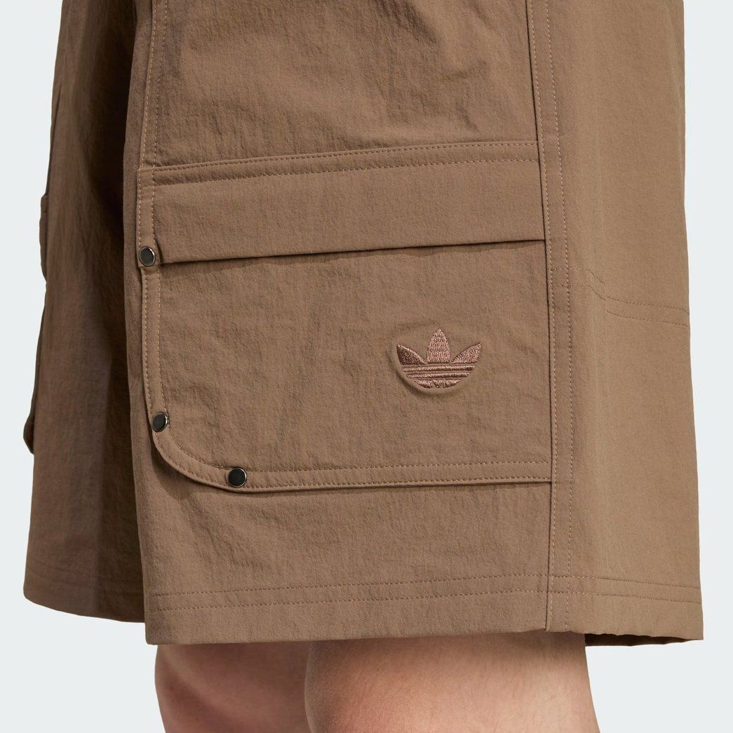 man_savings's tweet image. adidas Originals Premium Utility Cargo Shorts🌞

Now half price and reduced to just £32.50

Online here &amp;gt;&amp;gt; tidd.ly/3K9VZt3

AD: RRP £65 - Free delivery for adiClub members 

x.com/man_savings/st…
