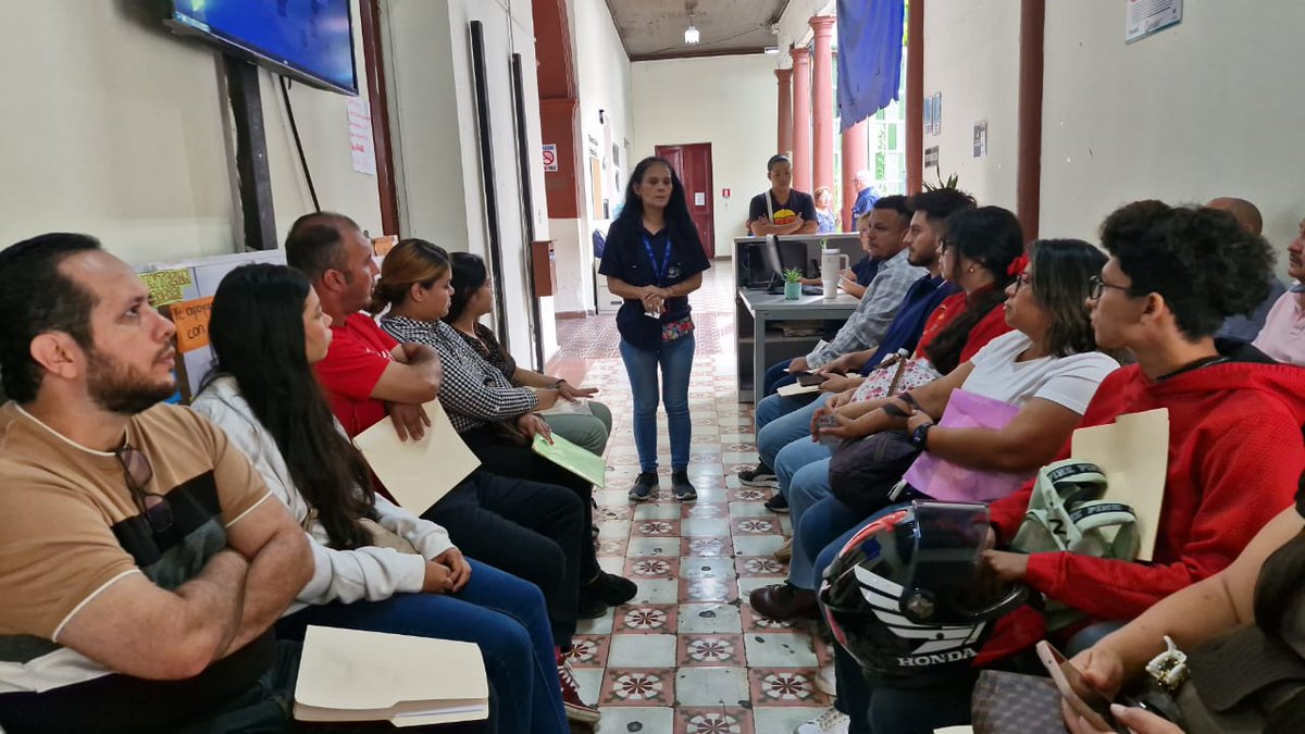 ASTRAM_general's tweet image. El Ministro de Trabajo @RolandoCastroSv recuerda que este próximo lunes se realizará una nueva jornada de Lunes de Empleo en las 14 sedes departamentales del Ministerio de Trabajo, donde se brindará acompañamiento a quienes buscan integrarse al mercado laboral.

Gracias a la…