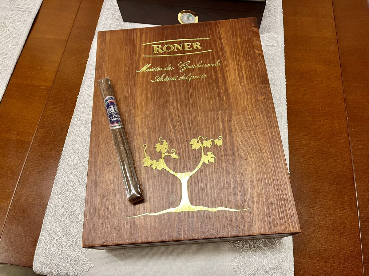 Scarlett O'Anya tweet media