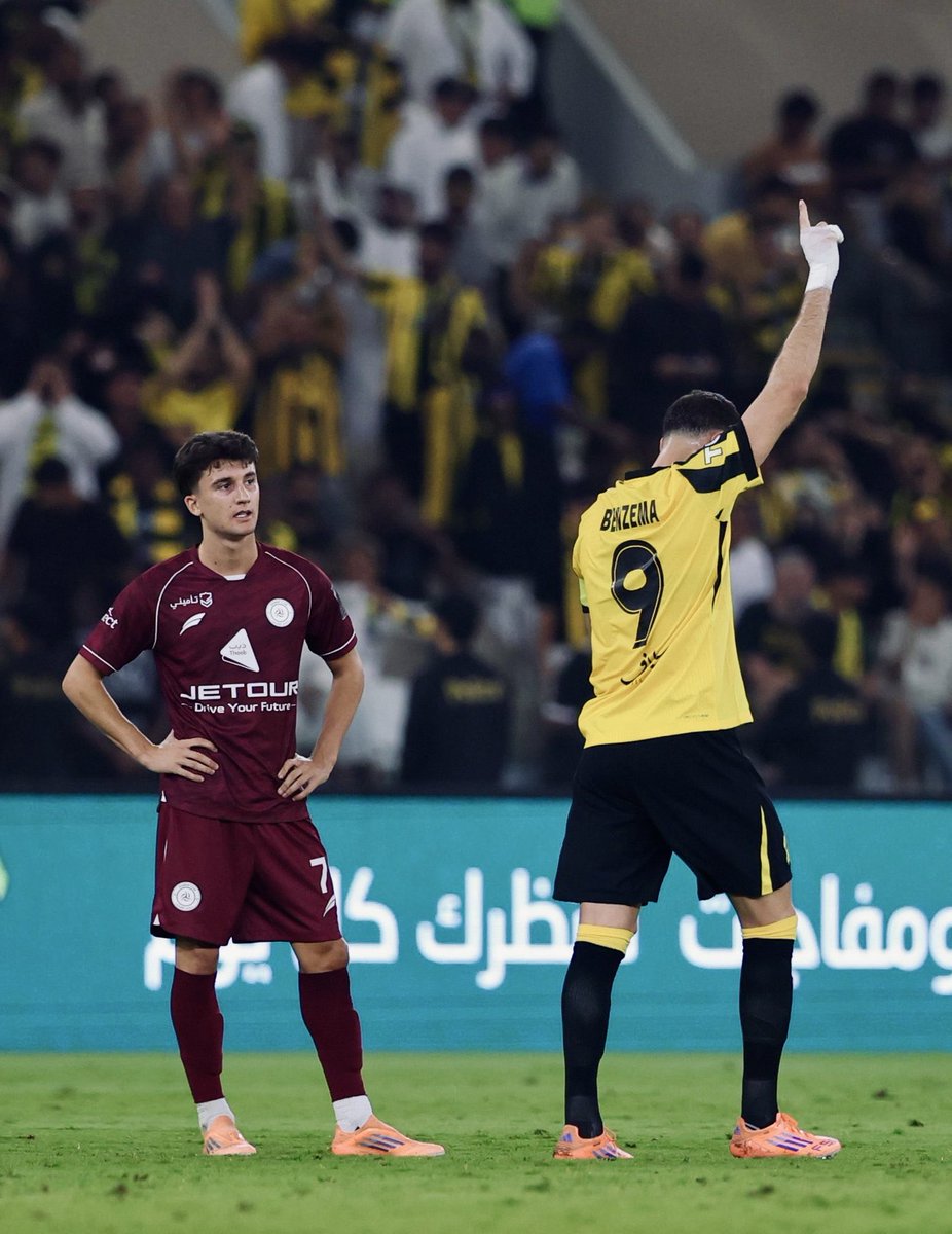 فعلاً اسطورة ☝🏻💛💛💛💛💛