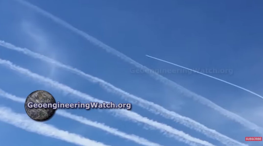 universalsoftw2's tweet image. ────────────────────────
 ドキュメンタリー映画
 『太陽光線の遮断』（原題：The Dimming）
────────────────────────
 「今、世界中で見ている『なかなか消えない飛行機雲』は、ただの水蒸気ではなく、軍・政府が秘密裏に大規模散布しているナノ