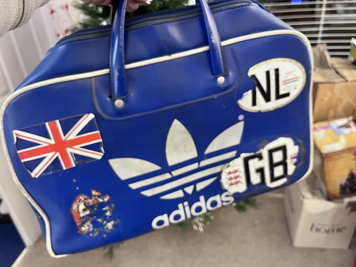JonSebine's tweet image. @man_savings @adidasoriginals found my Dad’s old bag in the loft whilst getting the 🎄 down for them.
