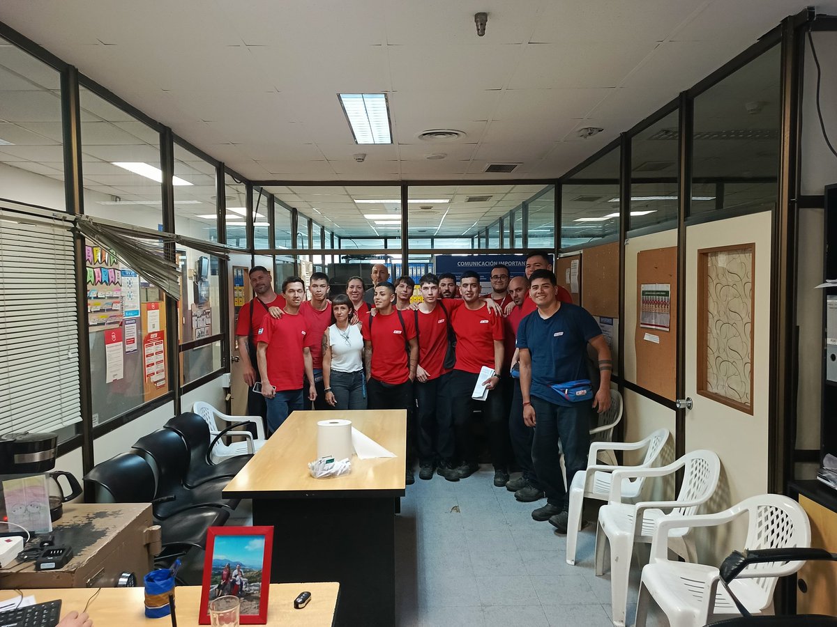 Siempre presentes en la reuniones de sectores junto a nuestros compañeros . 💙 <a href="/CarlosPerezSEC/">Carlos Pérez</a> <a href="/BuffonePablo/">Pablo Buffone</a> <a href="/gabyfranch77/">El PELA 85 🌶️</a> <a href="/DanielOveja/">Daniel Ovejero</a>