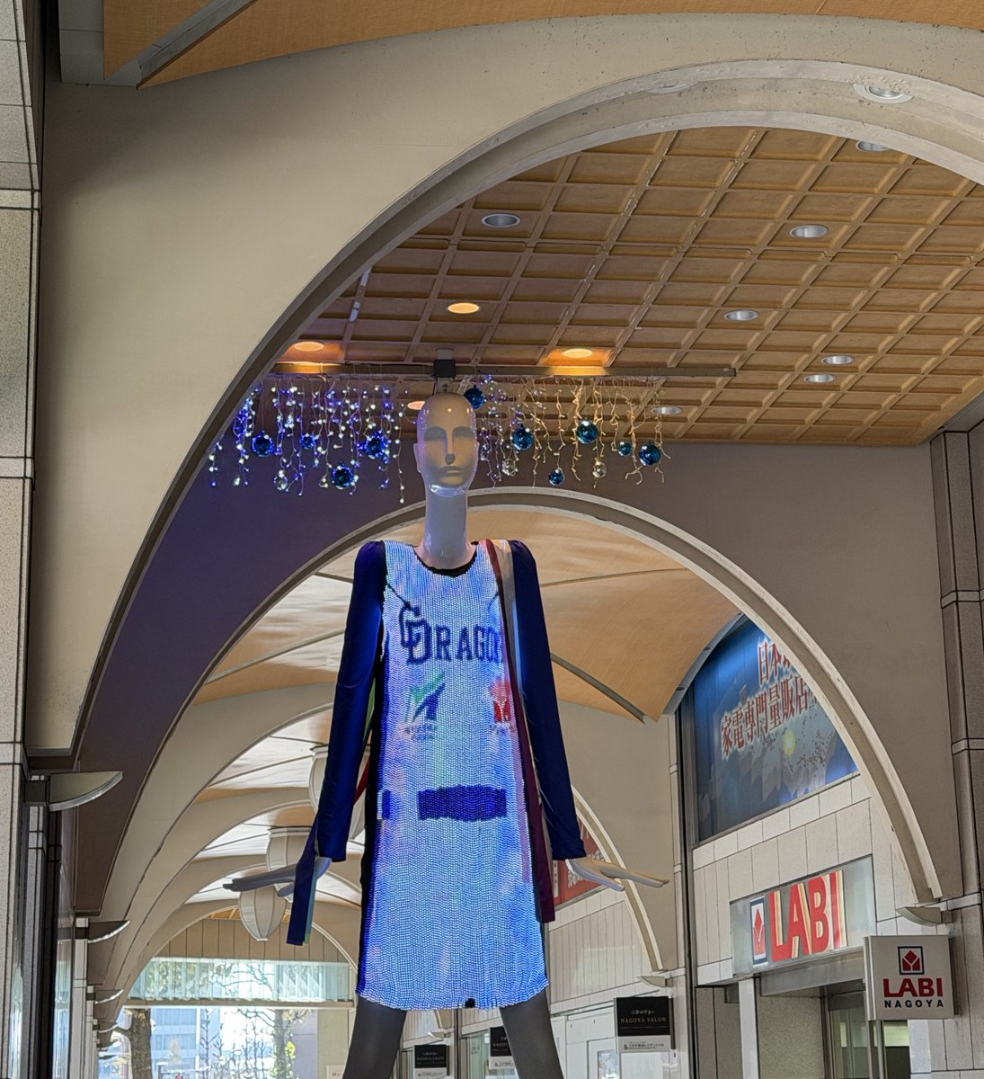 ナナシページ Zepp来る度に見慣れた光景過ぎて素通りしてたけど、ナナちゃん見れる