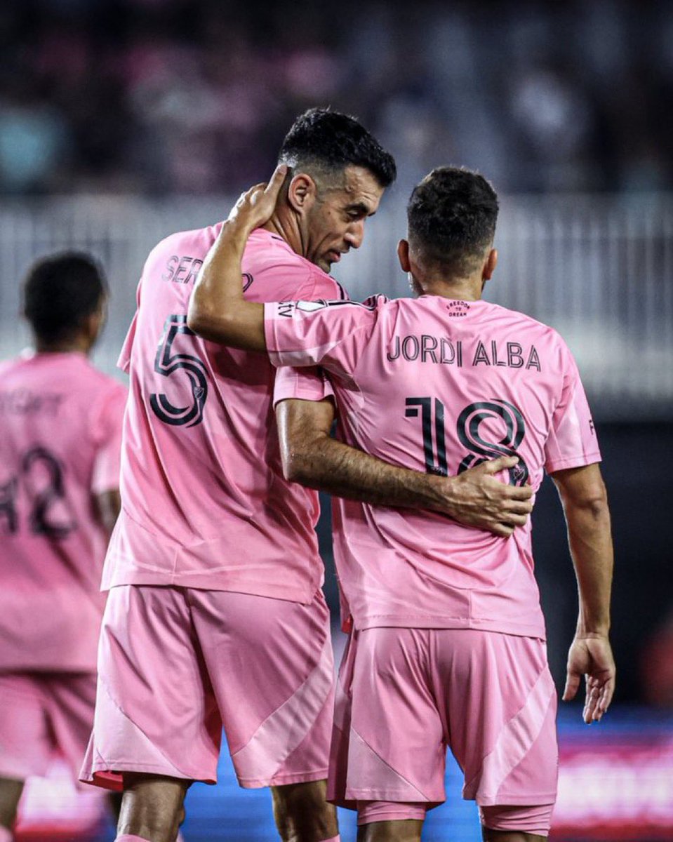 باقي لهم مباراه وحده 😢