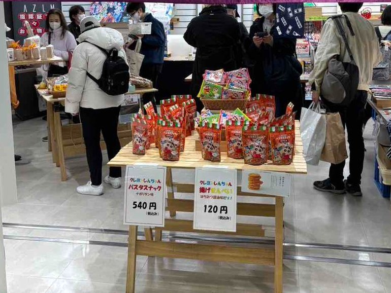 purattokasukabe's tweet photo. 本日（11/30(日)）AZLM TOBU 池袋店にて、春日部の魅力をPRするため、春日部市観光協会も出店してます！🏢こちらは昨日（11/29）の様子です🥰本日も皆さまのご来店お待ちしています💕
#AZLM #イベント https://t.co/hwKAtILEAy