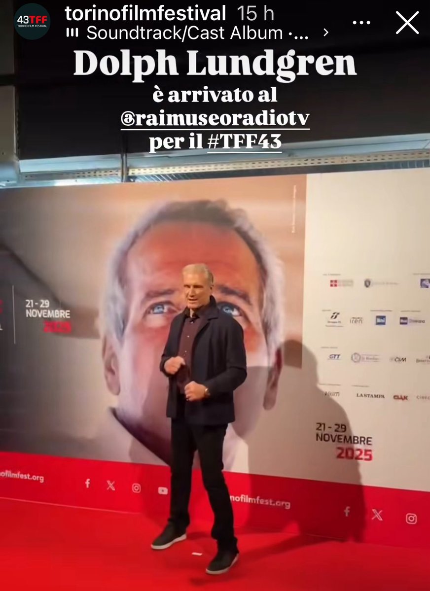 ChiccoseDOC's tweet image. intitolata come al regista #SpikeLee.. #JacquelineBisset, nel casual glamour davanti ai flash.. e il divo celebre per i ruoli d’azione, avversario di #SlyStallone in “Rocky 4”, anche suo mercenario di supporto nell’omonimo titolo corale, #DolphLundgren, protagonista del