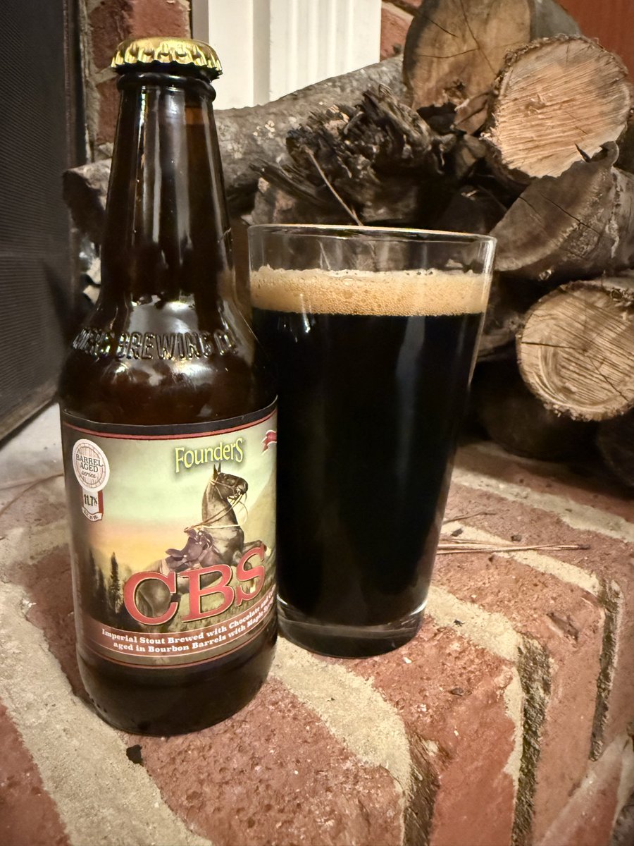 AleReview tweet media