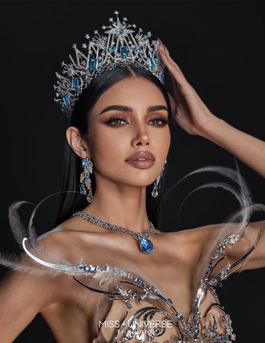 Nawat confirms Veena Praveenar Singh will not take over the title if the current winner decides to resign.

If that happens, who do you think should get the crown? #MissUniverse #SizzumsPH