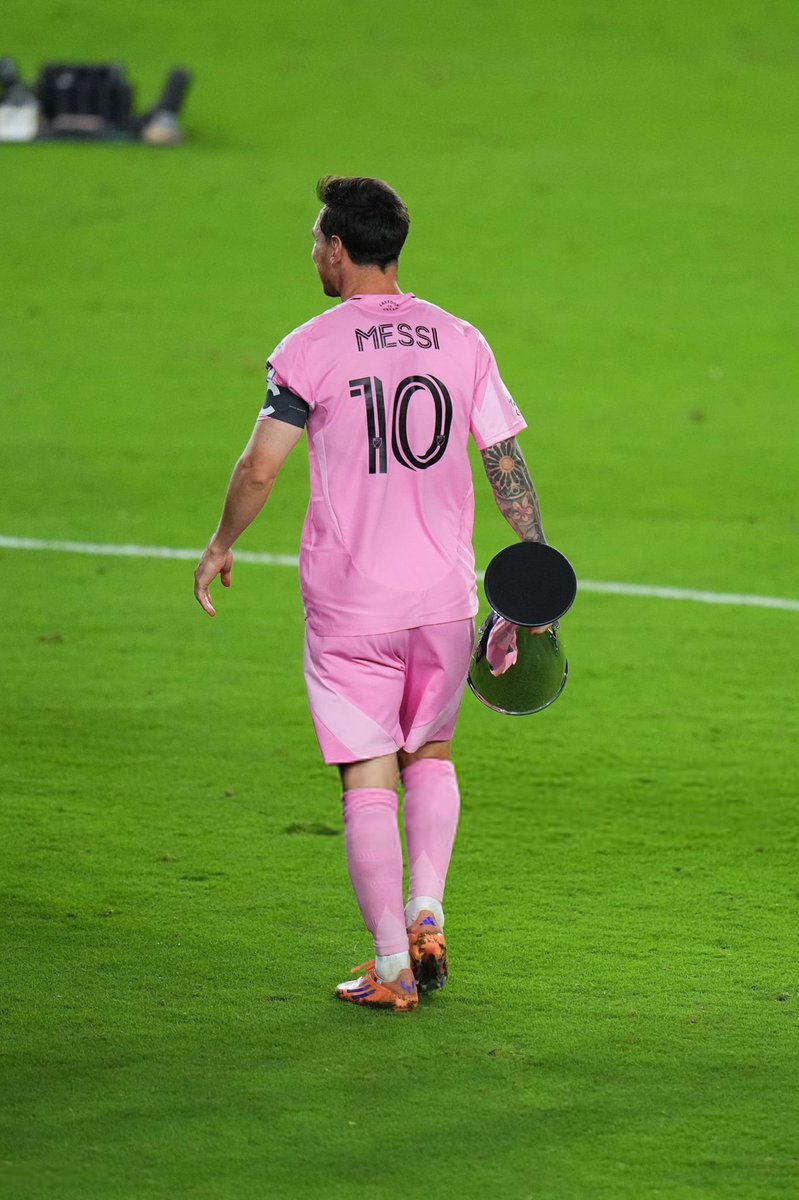 رجل الالقاب لايعرف المواسم الصفرية 🐐🐐🐐🐐🐐🐐🐐🐐🐐🐐🐐🐐🐐🐐