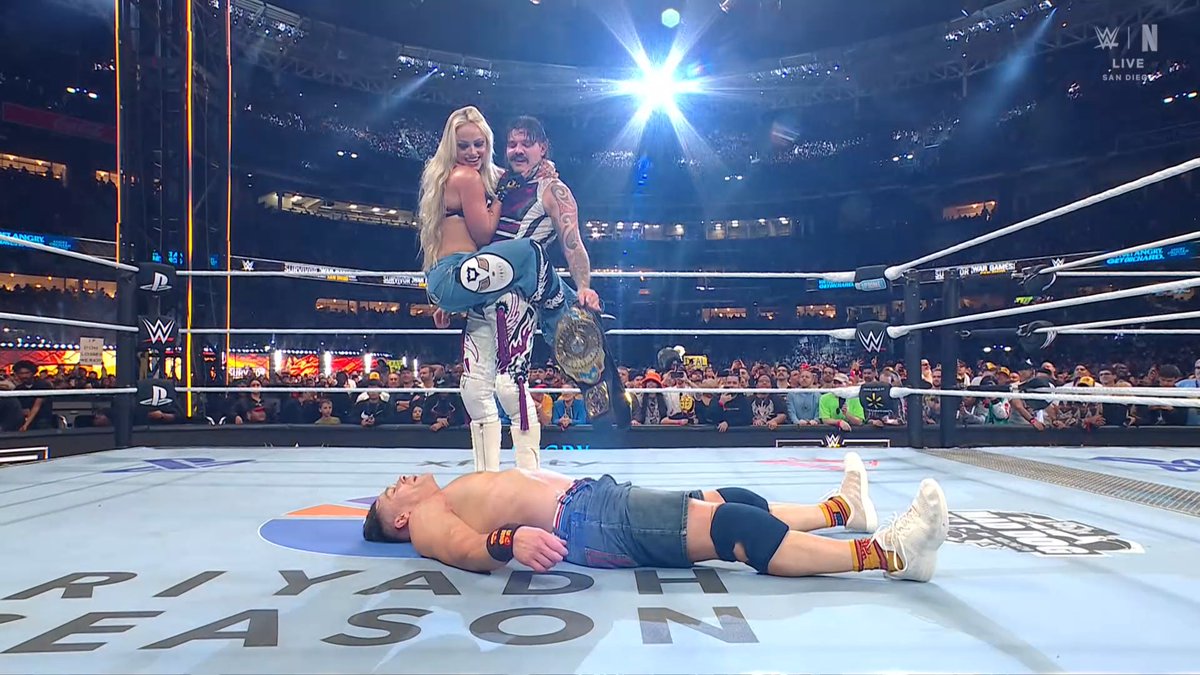 angelsito_yt's tweet image. #DOMINIKMYSTERIO logra vencer a #johncena con la ayuda de #judgmentday, incluyendo a #livmorgan que hizo su regreso. Gran narración durante la lucha, y digna despedida para Cena en un PPV. #SurvivorSeries #WWESurvivorSeries #wargames #SurvivorSeriesWarGames #SurvivorSeries2025