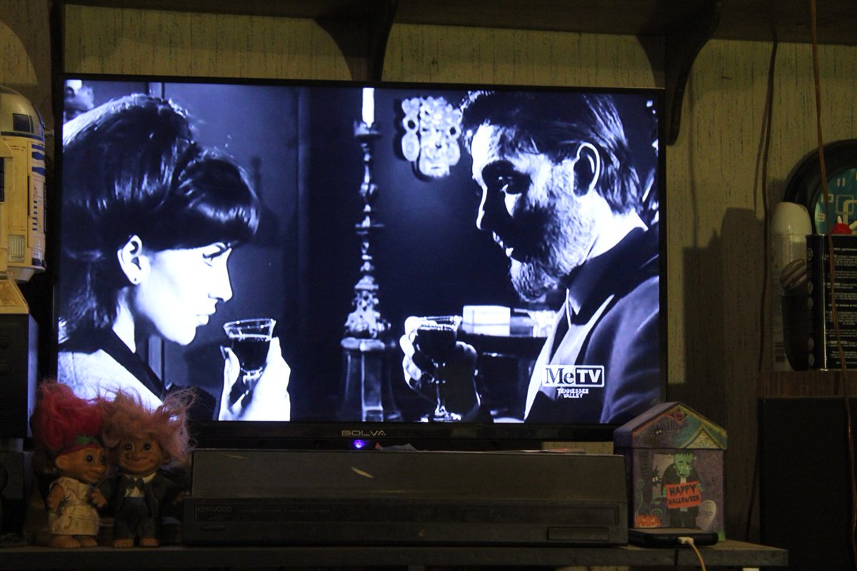 docsanderson's tweet image. #Scientists #SciFi #Pizza #Beer #Spouses #Mates #Wolves #Svengoolie #Fun #SharingWithFriends @esa
@TomoJustFunky @Ginger_Zee @Nature G Mags i Love Film Noire its so Beautiful &amp;amp; Interesting no CGI real #Art #Cinematography clean #escapism Love you Beautifuls Mwah #Romantic Lelon