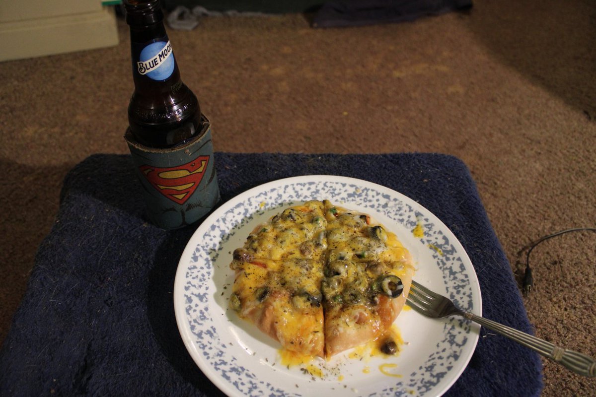 docsanderson's tweet image. #Scientists #SciFi #Pizza #Beer #Spouses #Mates #Wolves #Svengoolie #Fun #SharingWithFriends @esa
@TomoJustFunky @Ginger_Zee @Nature G Mags i Love Film Noire its so Beautiful &amp;amp; Interesting no CGI real #Art #Cinematography clean #escapism Love you Beautifuls Mwah #Romantic Lelon