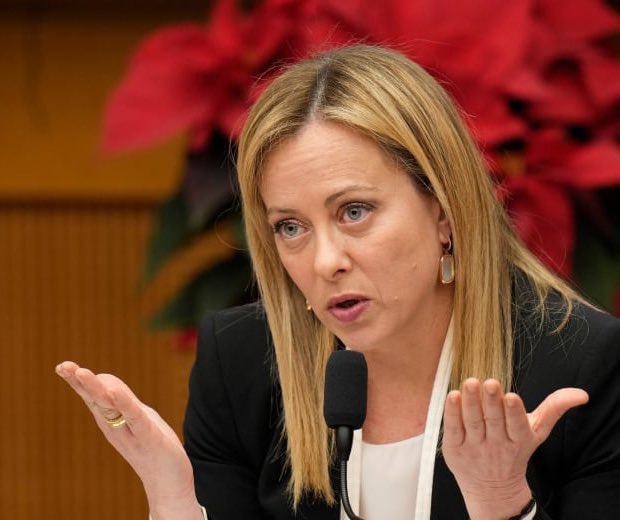 Mrcryptoxwhale's tweet image. JUST IN: 🇮🇹🇪🇺

Italy’s PM Meloni pushes to take possession of nation’s $300 billion gold pile from European Central Bank control.