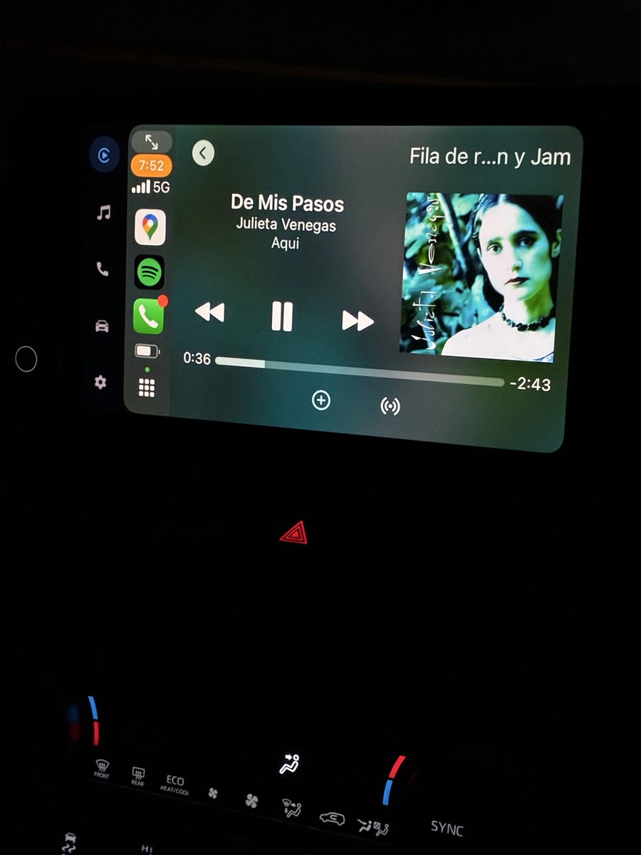 karibame's tweet photo. Siempre tu fan mi Jules @julietav, desde que te empecé a escuchar hace como 20 o más añitos, https://t.co/AiQlhQ5KZN