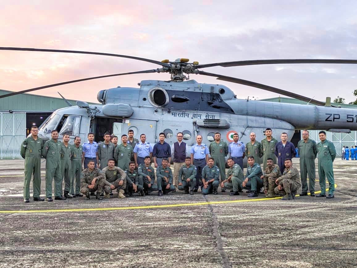 IAF_MCC's tweet image. #OperationSagarBandhu | IAF Humanitarian Assistance

As part of India’s ongoing relief efforts in Sri Lanka, the Indian Air Force has positioned Mi-17 V5 helicopters in Colombo for swift HADR operations.

IAF transport aircraft are earmarked for large-scale evacuation of Indian…