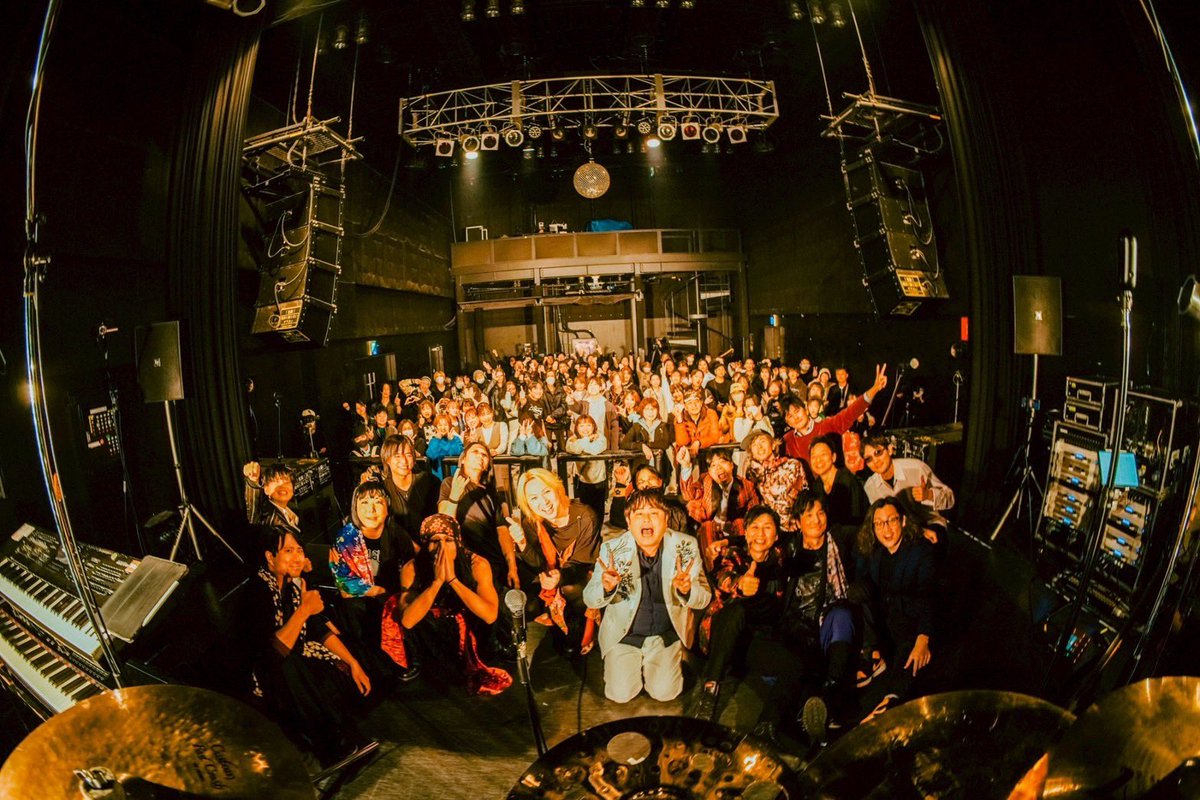 昨日のライブに来てくださった方々、

Thank you so, so much‼️

Molte grazie ‼️

Vielen Dank‼️

Muchas gracias‼️

शुक्रिया‼️

あざーす‼️

ILY❤️