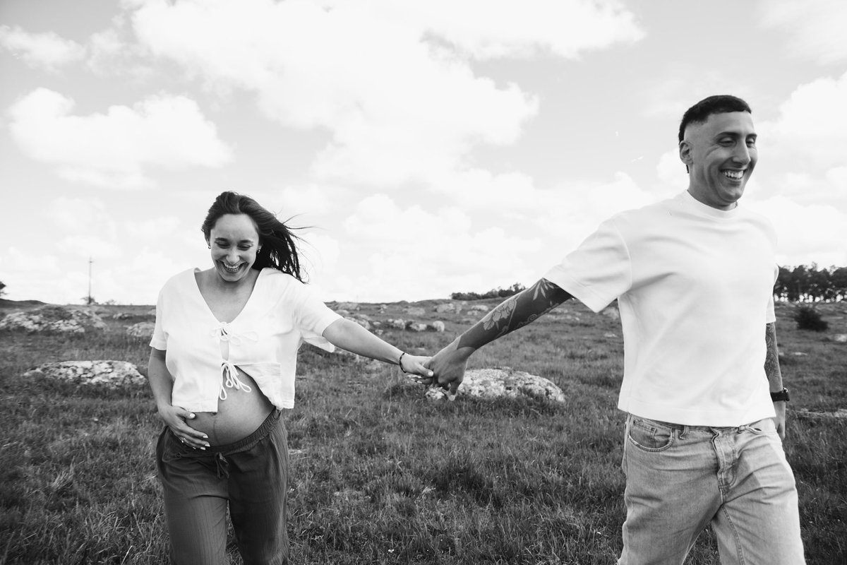 La Giuliana de hace un año y medio atrás estaría alucinando si yo le contara que en este tiempo empezó a ejercer, se sumó una gata a la casita y en un par de semanas va a dar a luz a su bebé. 🥹