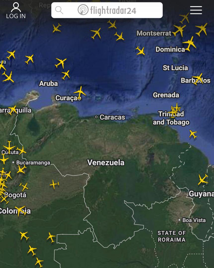 OrlvndoA's tweet image. Bueno, concluye el día (aparentemente) y no deja de ser notable:

Trump cerró el espacio aéreo de todo un país con un simple post de redes sociales.

Así se ve al hombre más poderoso del mundo en la modernidad.