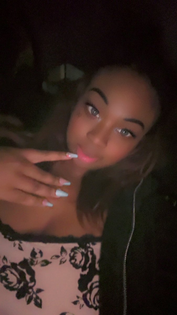 Delusional tweet media