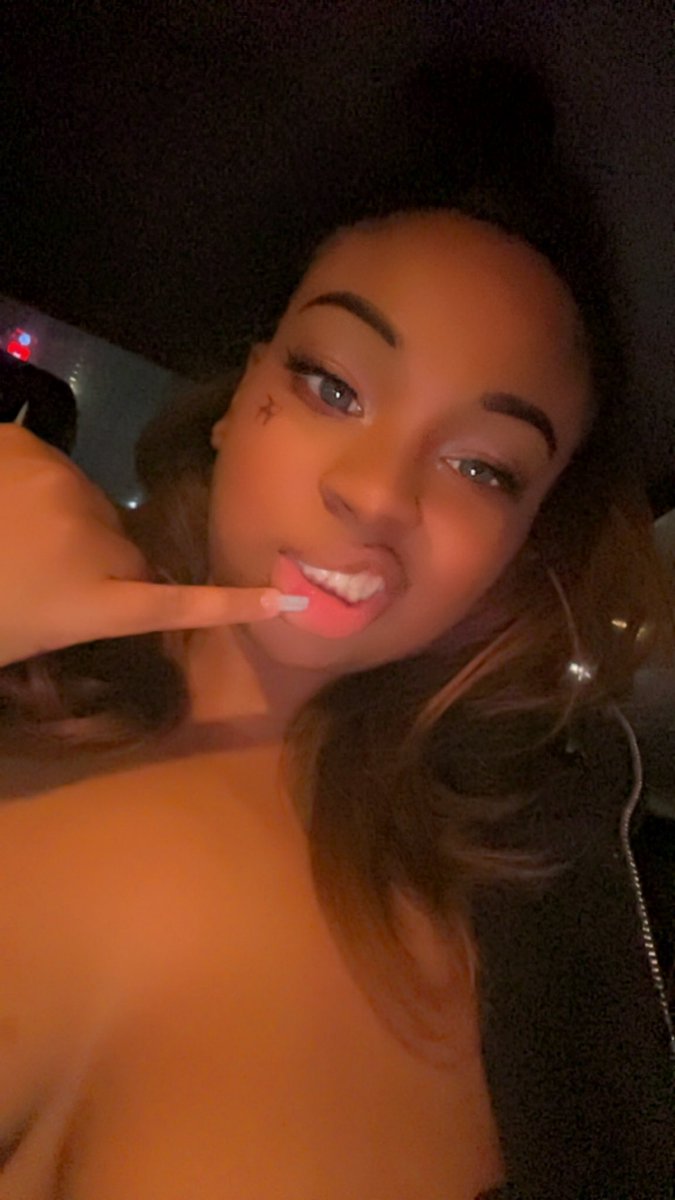 Delusional tweet media