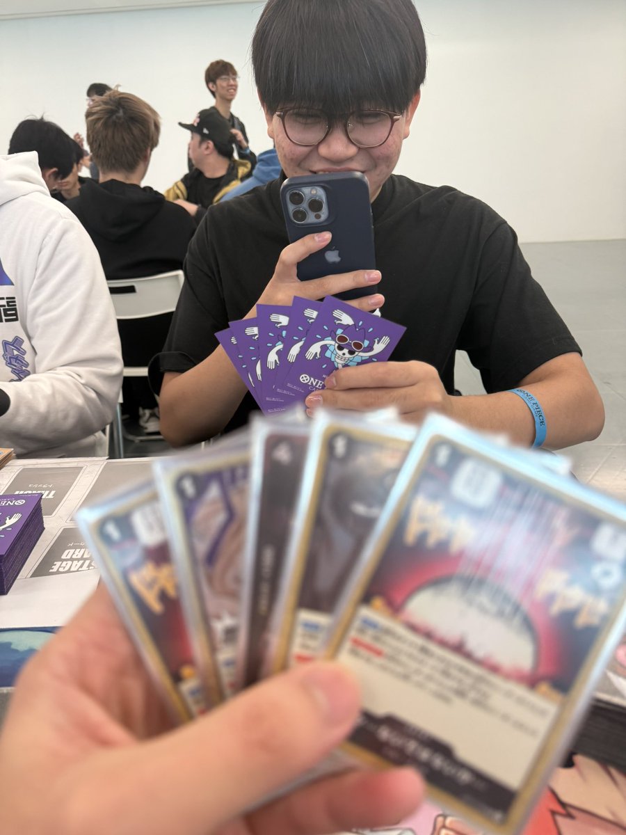 HK CS 2025
1v1 Imu
R1 P Doffy 🎲⭕️ ⭕️
R2 Ace 🎲 ❌ ⭕️
R2 Imu 🎲 ❌ ⭕️
R4 Boa Hancock 🎲 ❌ ❌ <a href="/KongRedrabbit/">Kong_RedRabbit</a> 
R5 Mihawk 🎲 ❌ ⭕️
R6 Ace 🎲⭕️ ⭕️

Brutal Format…. And Kong stop play this toxic deck !