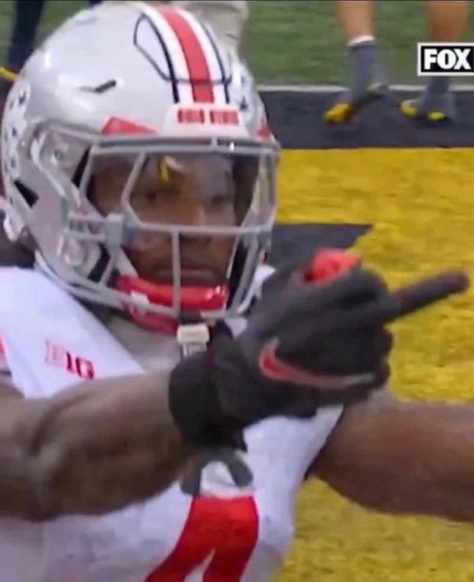 JamesMoonLaw's tweet photo. @NCAA This was my view Section 6 Row B. Your star flipping off the crowd repeatedly. Kids in the crowd. Is this what OSU stands for now? Its a rivalry. There is no place for this, it's a dark spot for the school, the NCAA and the player. https://t.co/SQOWYStPIJ