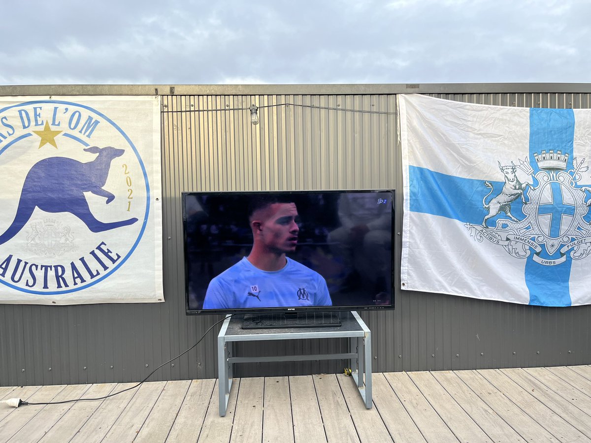 7 heure du matin Présent 💪🔵⚪️ #TeamOM #teamOMOZ
