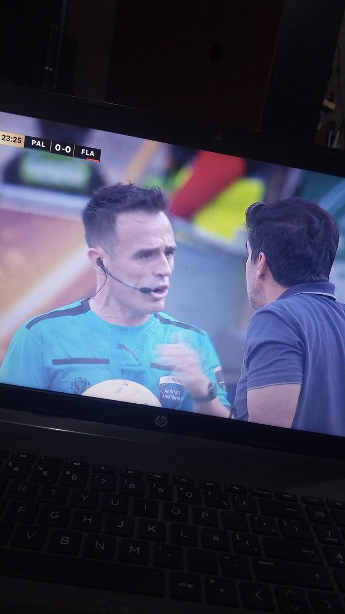 _Dexter_20's tweet photo. Que asco es ver que no saben dar ni un puto pase al pie, ni parar el balón esos argentinos qué se la daban de que jugaban bien y fueron puro humo, mejor la final carioca  de la libertadores ta picante https://t.co/jk74Fr2JoT