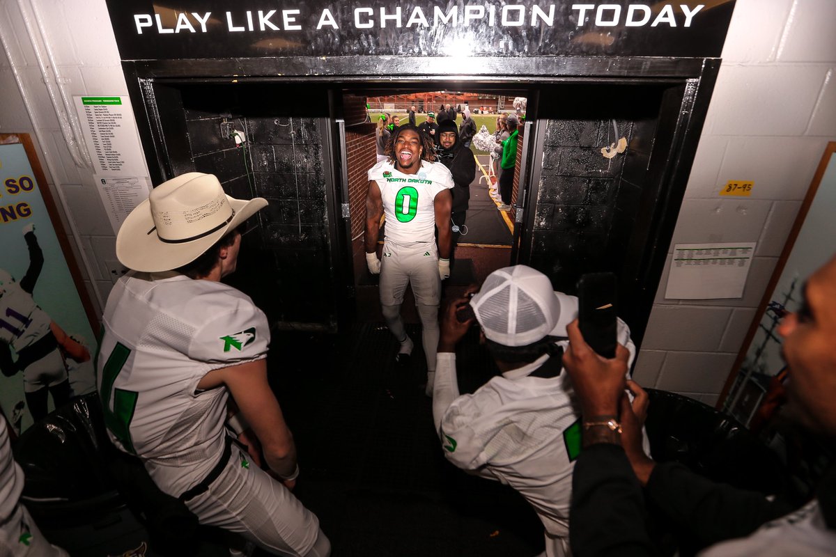 North Dakota Football tweet media