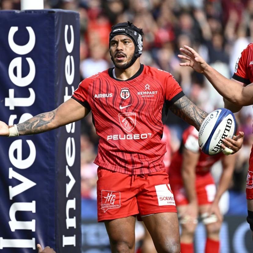 Tu es arrivé sur la pointe des pieds.
TU REPARS EN LÉGENDE DU CLUB 
MERCI PITA

 #STR92