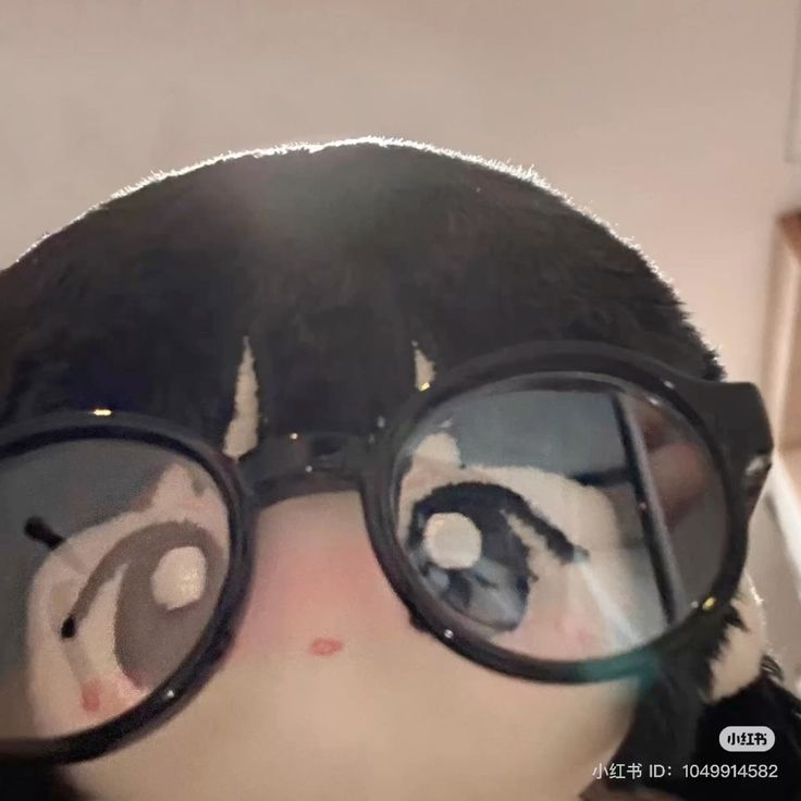 devgloom's tweet image. playing life is strange come hang pls plsplsplspls twitch.tv/devgloom