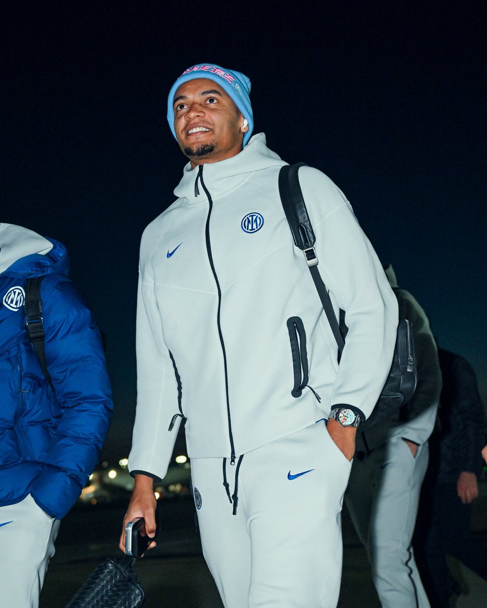 bashqali10's tweet image. بعثة الإنتر تغادر ميلانو إلى بيزا  💪🏻💙🖤