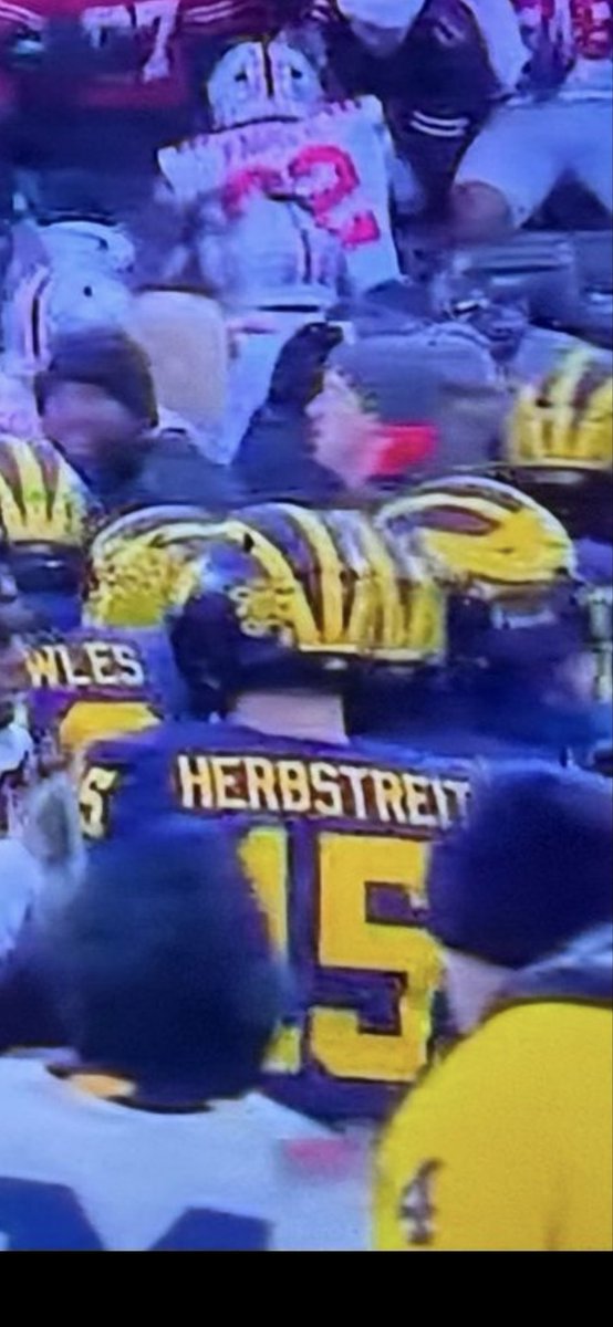 Airedmania tweet media