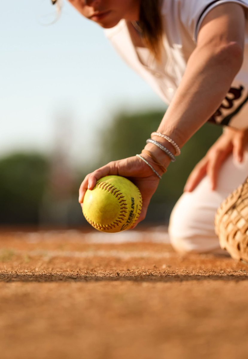 Okay, I’ve reached my limit on football and turkey. Can we get back on the dirt again soon, please!? 🥎