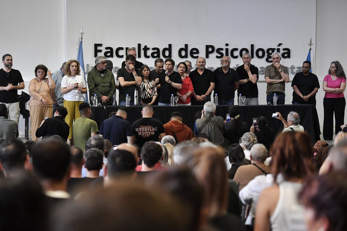 Gracias a <a href="/MarioSeccoOK/">Mario Secco</a> y a los compañeros y compañeras del <a href="/FGNacional/">Frente Grande Nacional 🇦🇷</a> por invitarme a la Asamblea Nacional. Tenemos una tarea muy importante por delante: militar y construir una alternativa que lleve dignidad a todos los sectores que están sufriendo las políticas de un gobierno